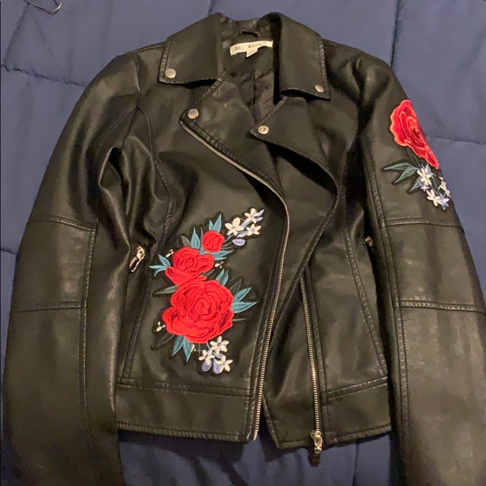 🌹Red Roses Leather jacket🌹 - Picture 7 of 7